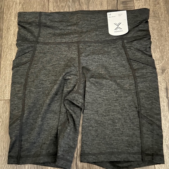womens xersion biker shorts medium - Picture 1 of 1
